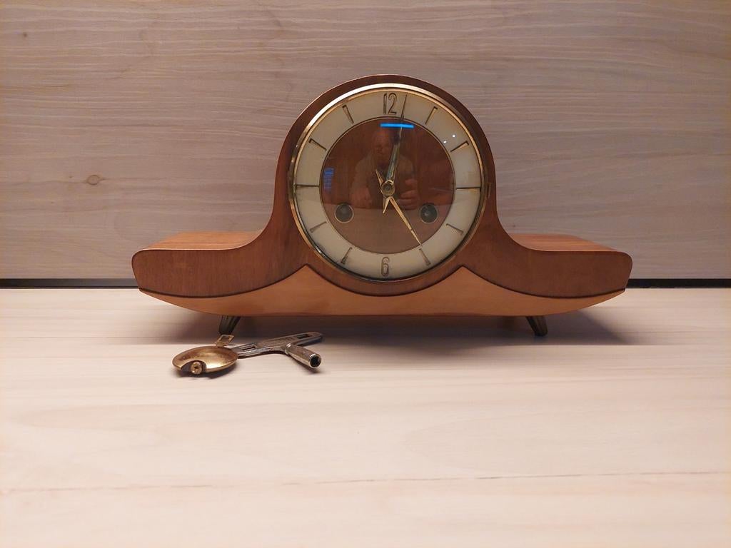 Pendule Plato vintage jaren 60 70, Antiek en Kunst, Antiek | Klokken, Ophalen of Verzenden