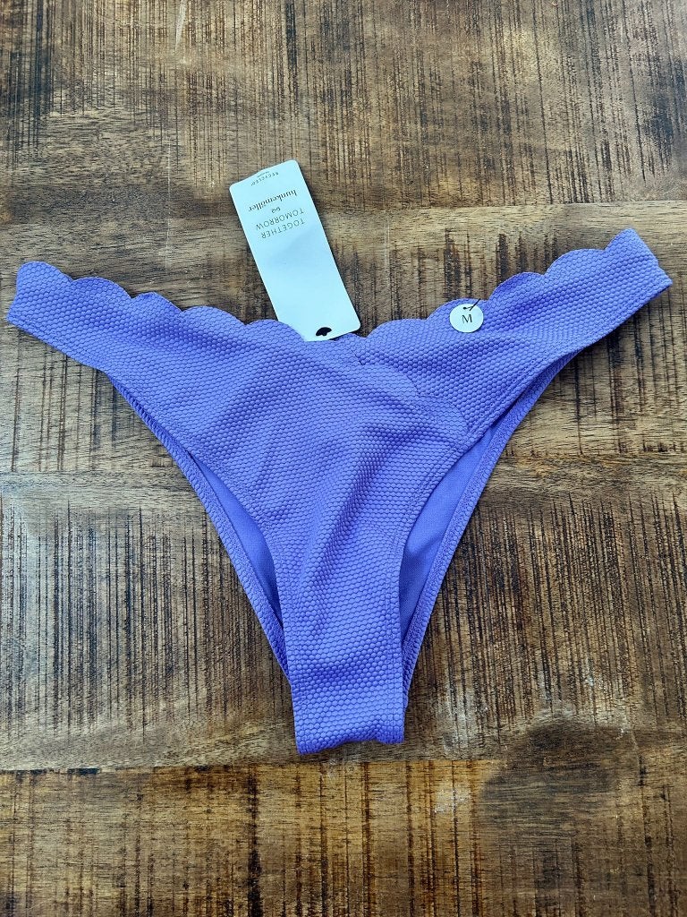 Hunkemöller Scallop Highleg Bikinibroekje paars M, Paars, Nieuw, Ophalen of Verzenden, Bikini