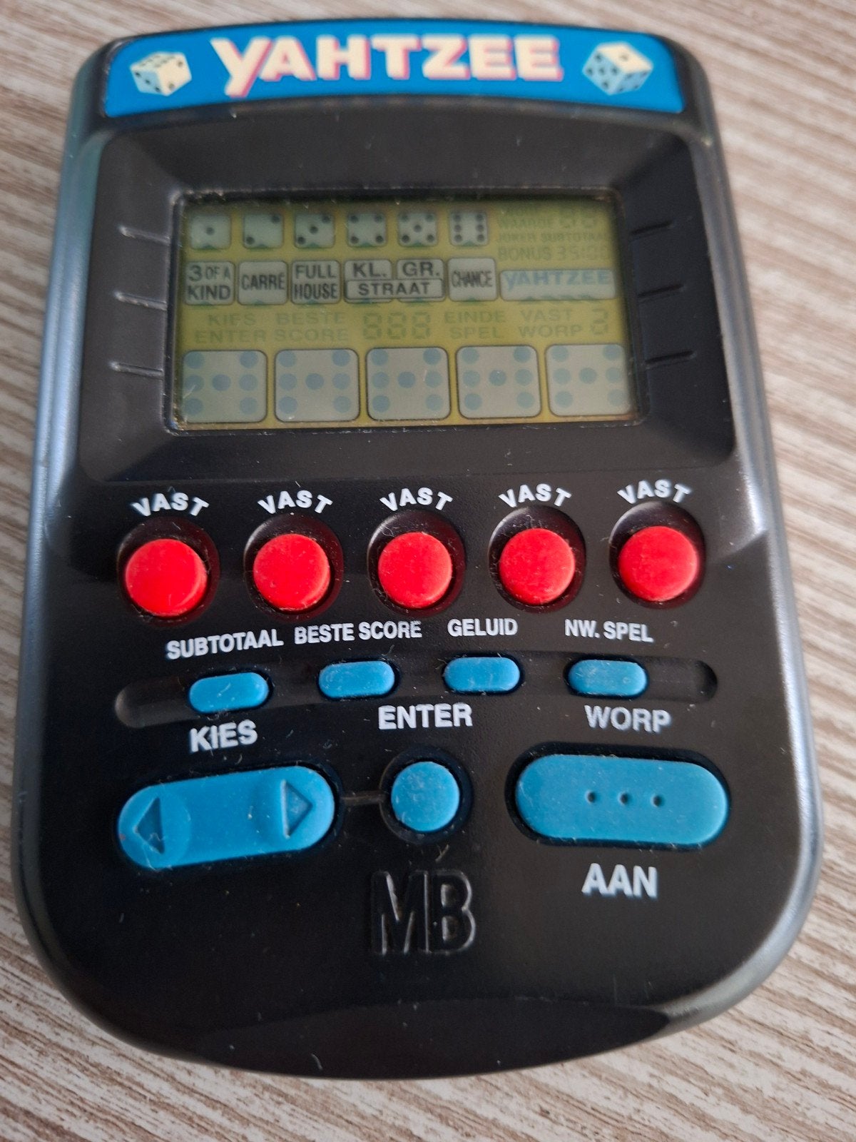 Yahtzee electronische, Hobby en Vrije tijd, Gezelschapsspellen | Bordspellen, Ophalen of Verzenden, Zo goed als nieuw