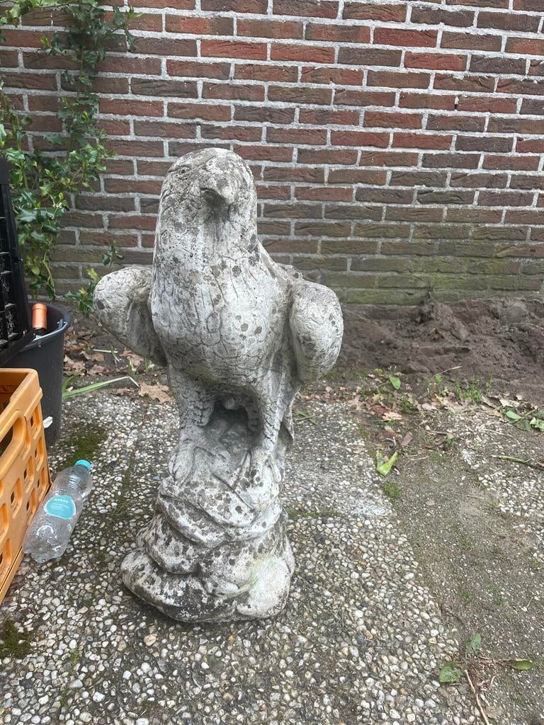 Tuinbeeld Adelaar - Decoratieve Steen Adelaar, Tuin en Terras, Ophalen of Verzenden, Gebruikt, Steen, Dierenbeeld