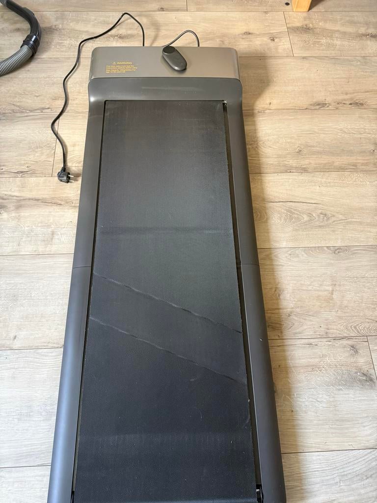 WalkingPad P1 Opvouwbare Loopband - Compact en Stil, Ophalen, Gebruikt, Metaal, Loopband