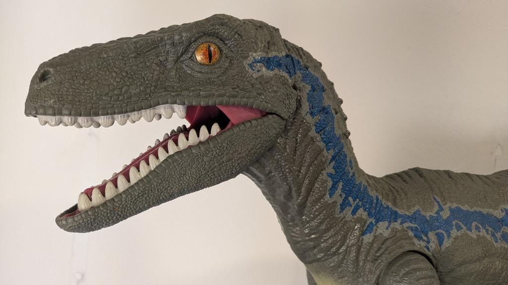 Jurassic World Colossal Velociraptor Blue, Verzamelen, Ophalen of Verzenden, Zo goed als nieuw, Film, Actiefiguur of Pop