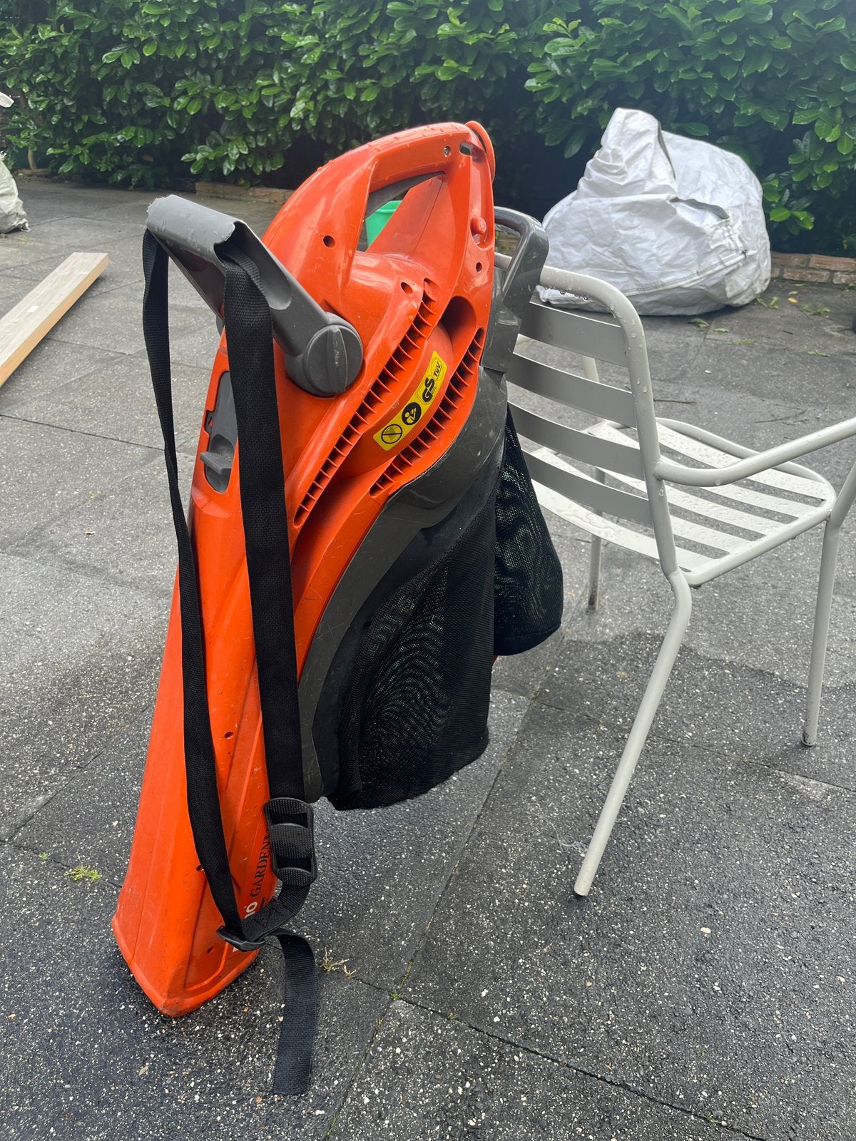 Flymo Gardenvac EV750 bladblazer / zuiger, Tuin en Terras, Ophalen, Gebruikt, Met opvangzak, Handgedragen