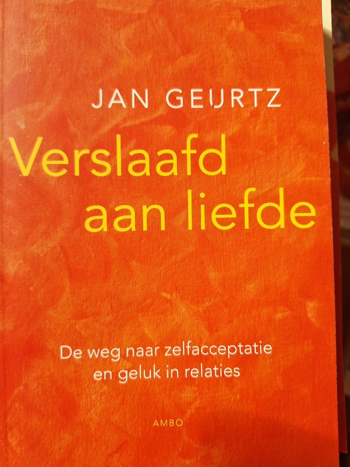 Verslaafd aan liefde - Jan Geurtz  ZGAN, Boeken, Ophalen of Verzenden, Zo goed als nieuw