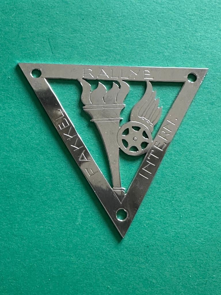 Mooi Fakkel Rallye Intern badge. Tbv. Uw oldtimer., Ophalen of Verzenden, Gebruikt, Gebruiksvoorwerp
