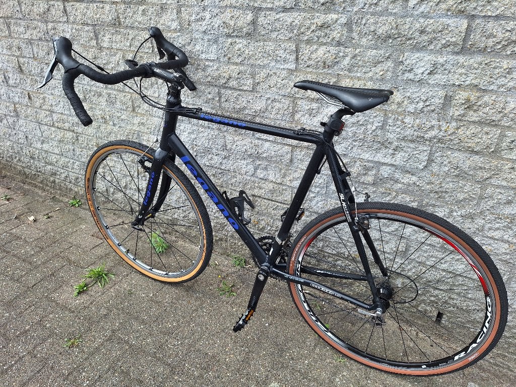 Endurance/gravelbike met nieuwe Ultegra schakelgroep, 28 inch, Gebruikt, Aluminium, 61 tot 65 cm