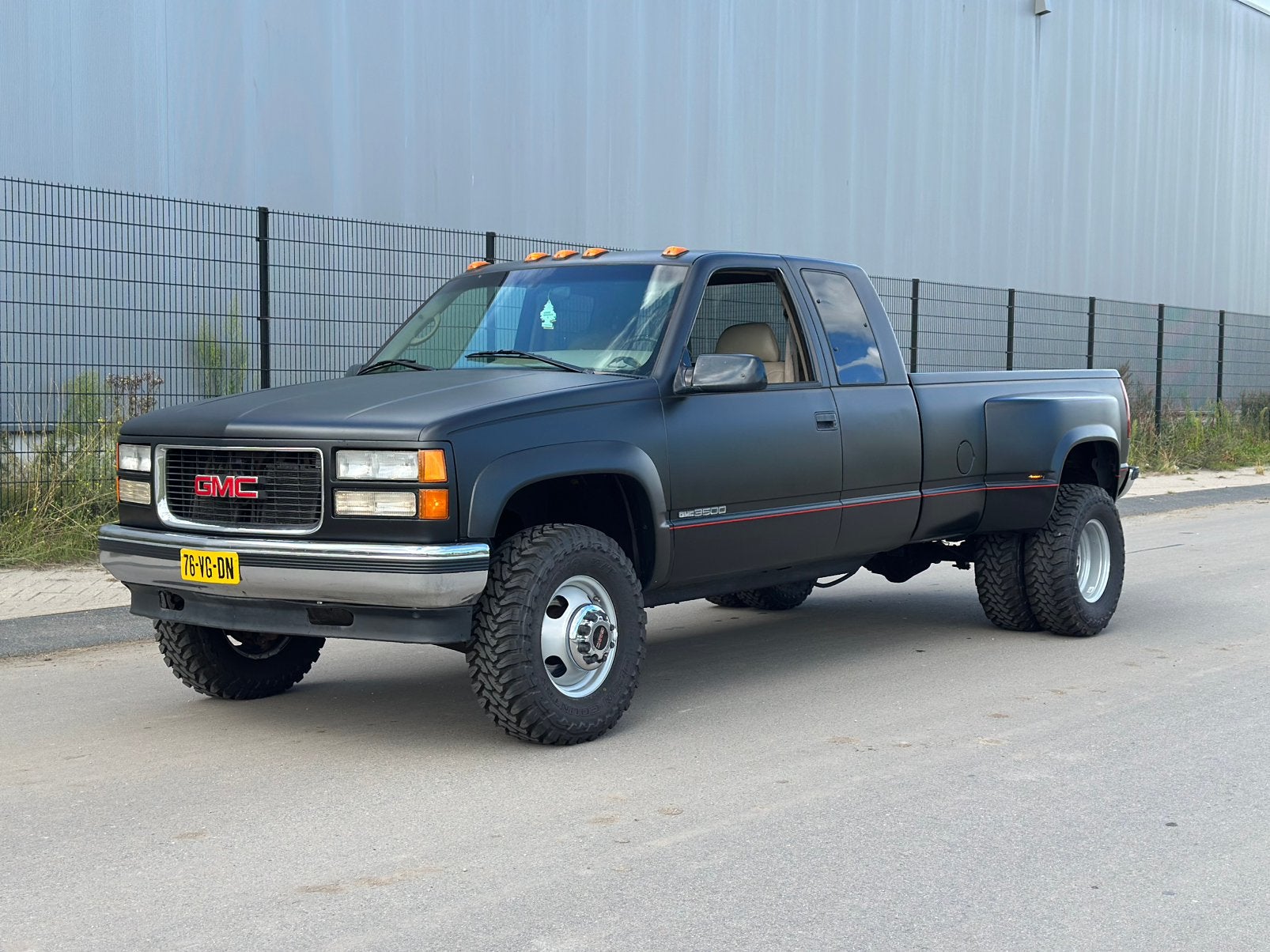 Gmc sierra 3500 dually 6.5                       “Chevrolet”, Automaat, Chevrolet, Zwart, Diesel