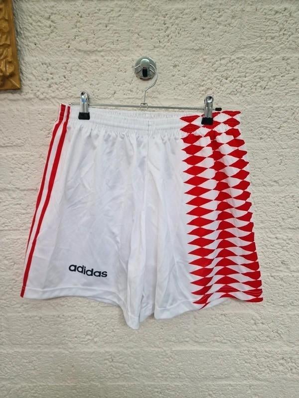 Vintage Adidas voetbal short XXL (EEL) wit rood, Groter dan maat XL, Ophalen of Verzenden, Nieuw, Broek