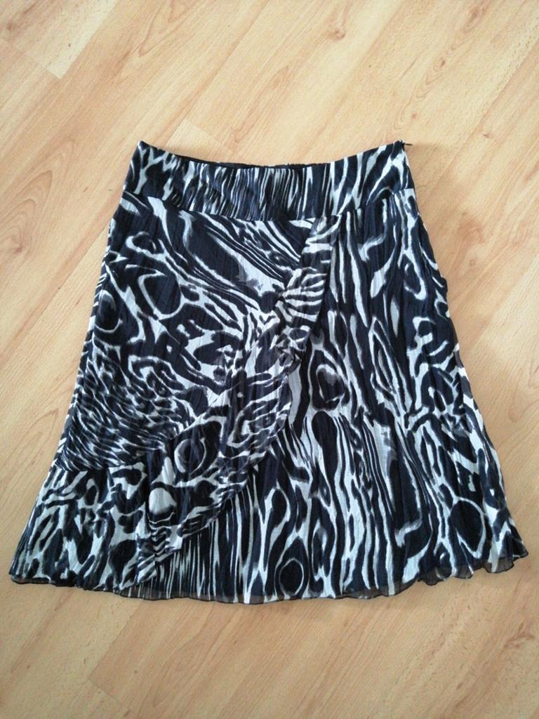 Rok. Overslagrok. Betty Barclay. Maat 40. Gevoerd, Kleding | Dames, Ophalen of Verzenden, Zo goed als nieuw, Maat 38/40 (M), Onder de knie