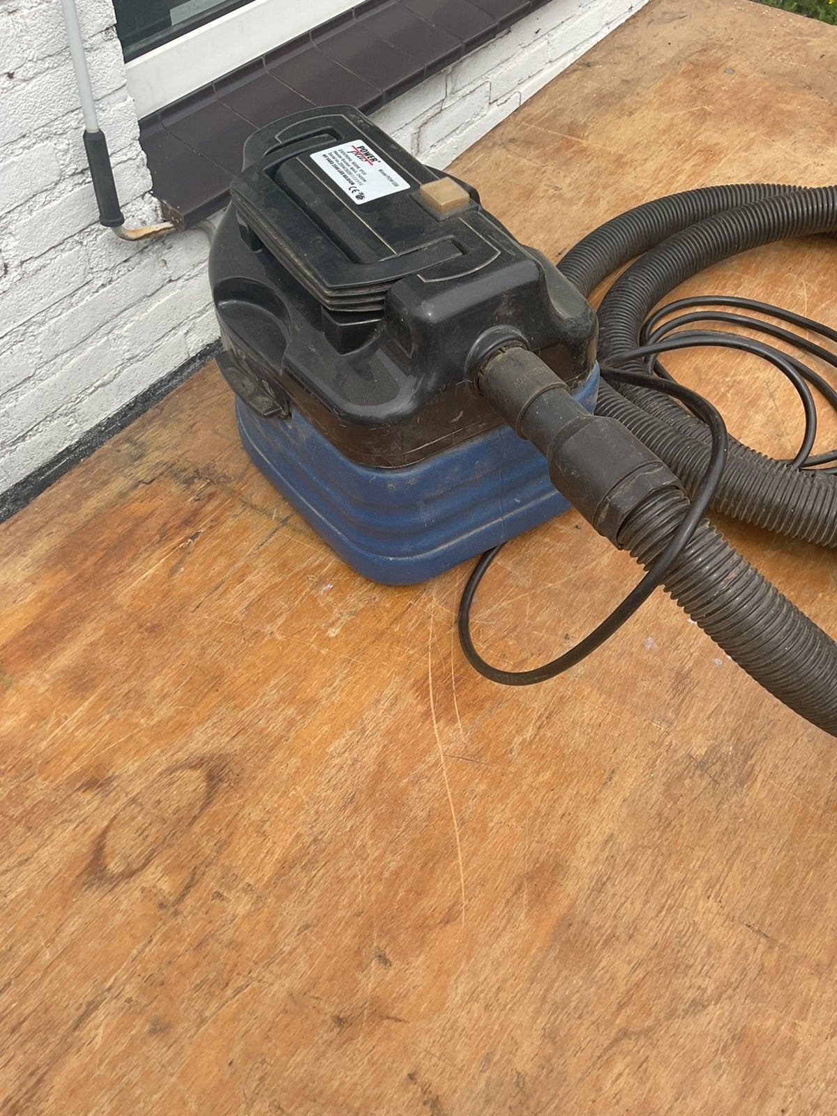 Werkbank of auto stofzuiger met slang zonder steel, Auto diversen, Ophalen, Zo goed als nieuw