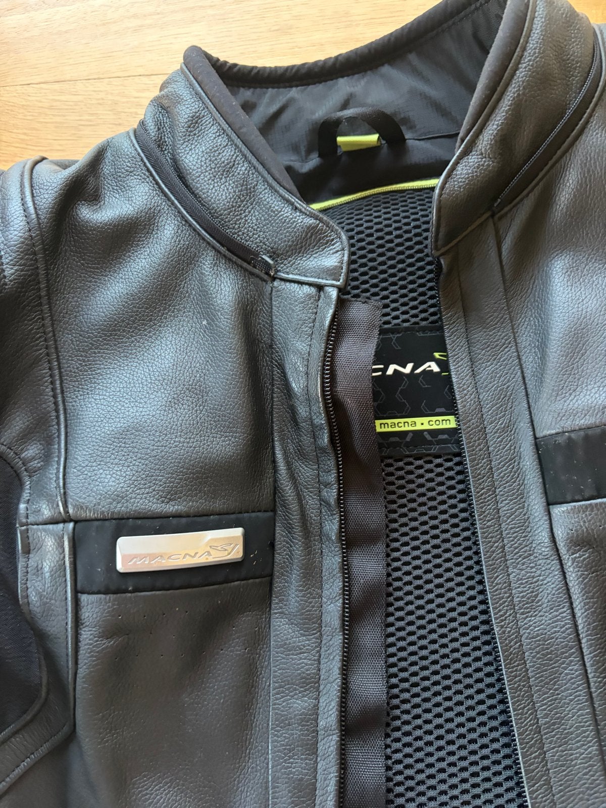 Macna Zwarte Leren/Mesh Motorjas - Zomer/Ventilatie, Motoren, Ophalen of Verzenden, Tweedehands, Heren, Jas | leer