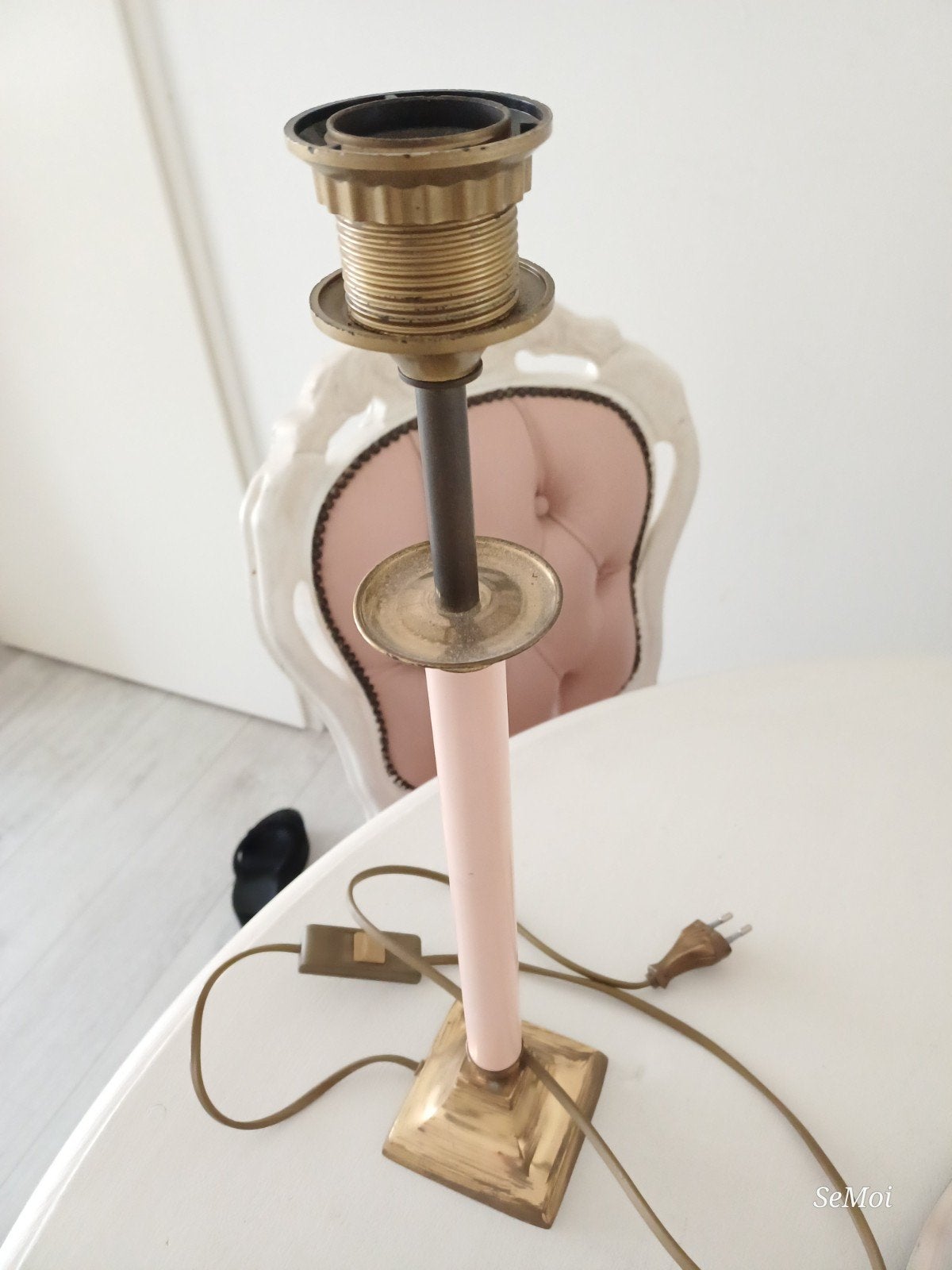 Vintage Hollywood Regency tafel lamp tafellamp messing roze, Ophalen