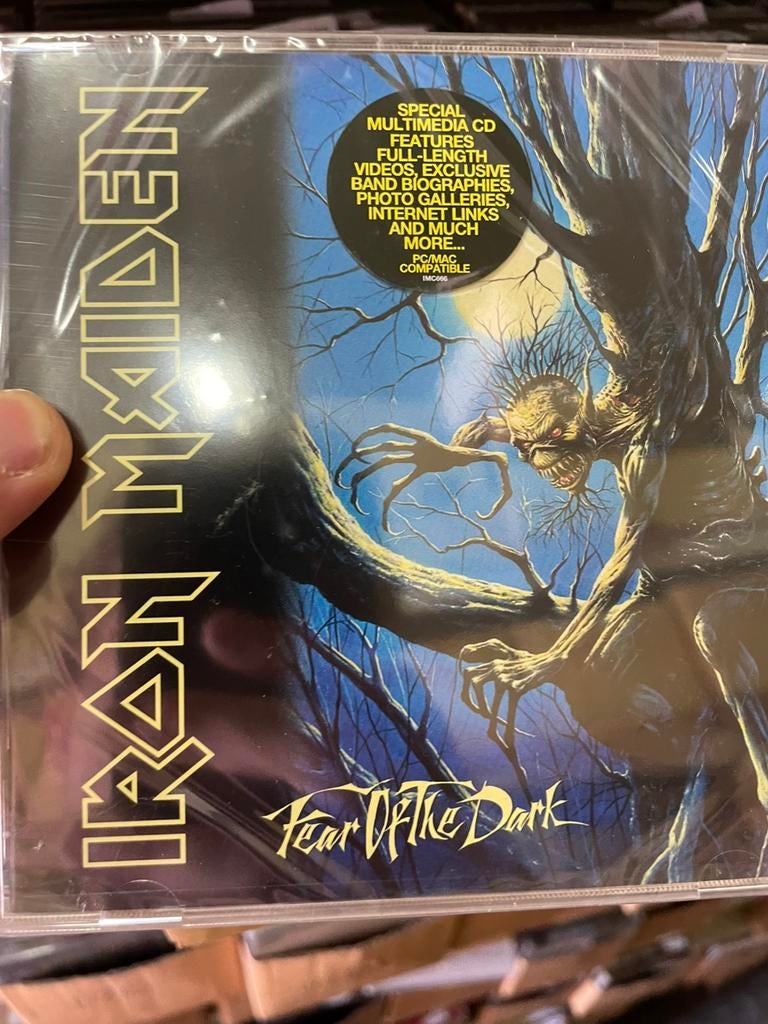 Cd iron maiden fear of the dark geseald nieuw, Ophalen of Verzenden, Zo goed als nieuw