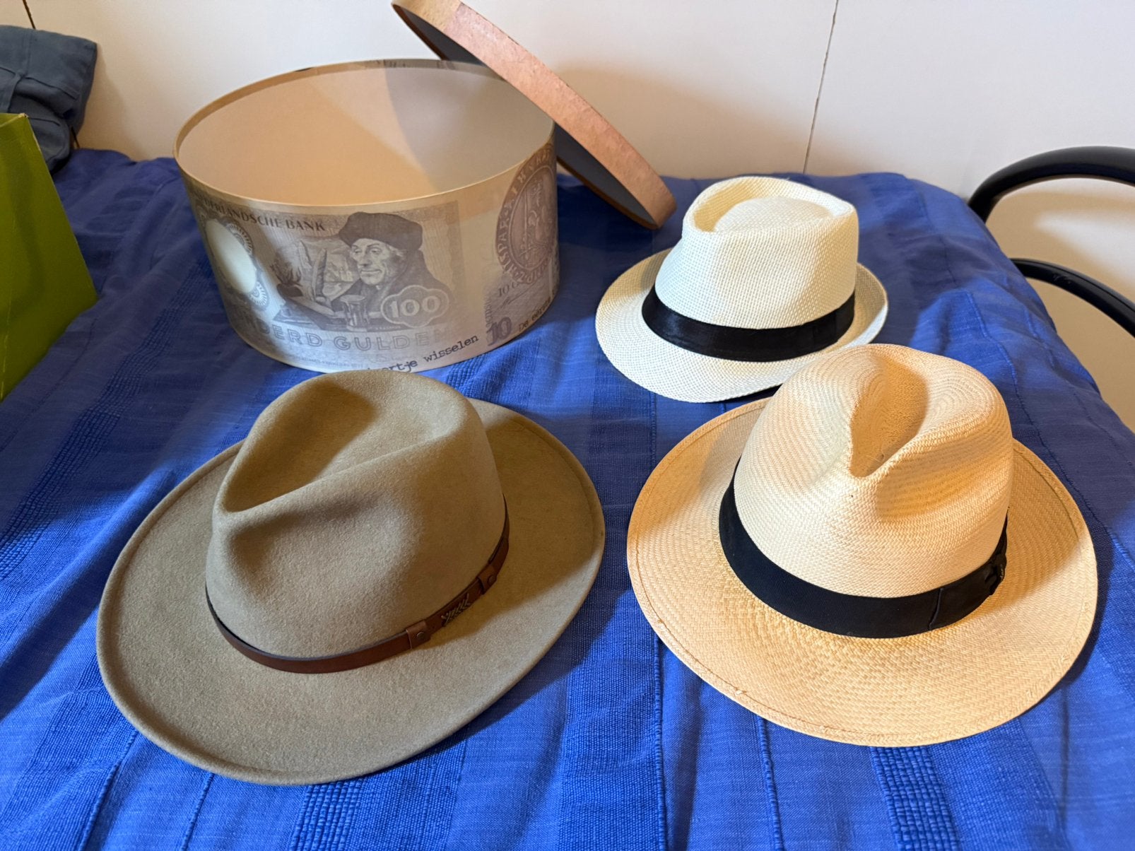 Mooie set hoeden, goede staat!, Ophalen of Verzenden, Zo goed als nieuw, One size fits all