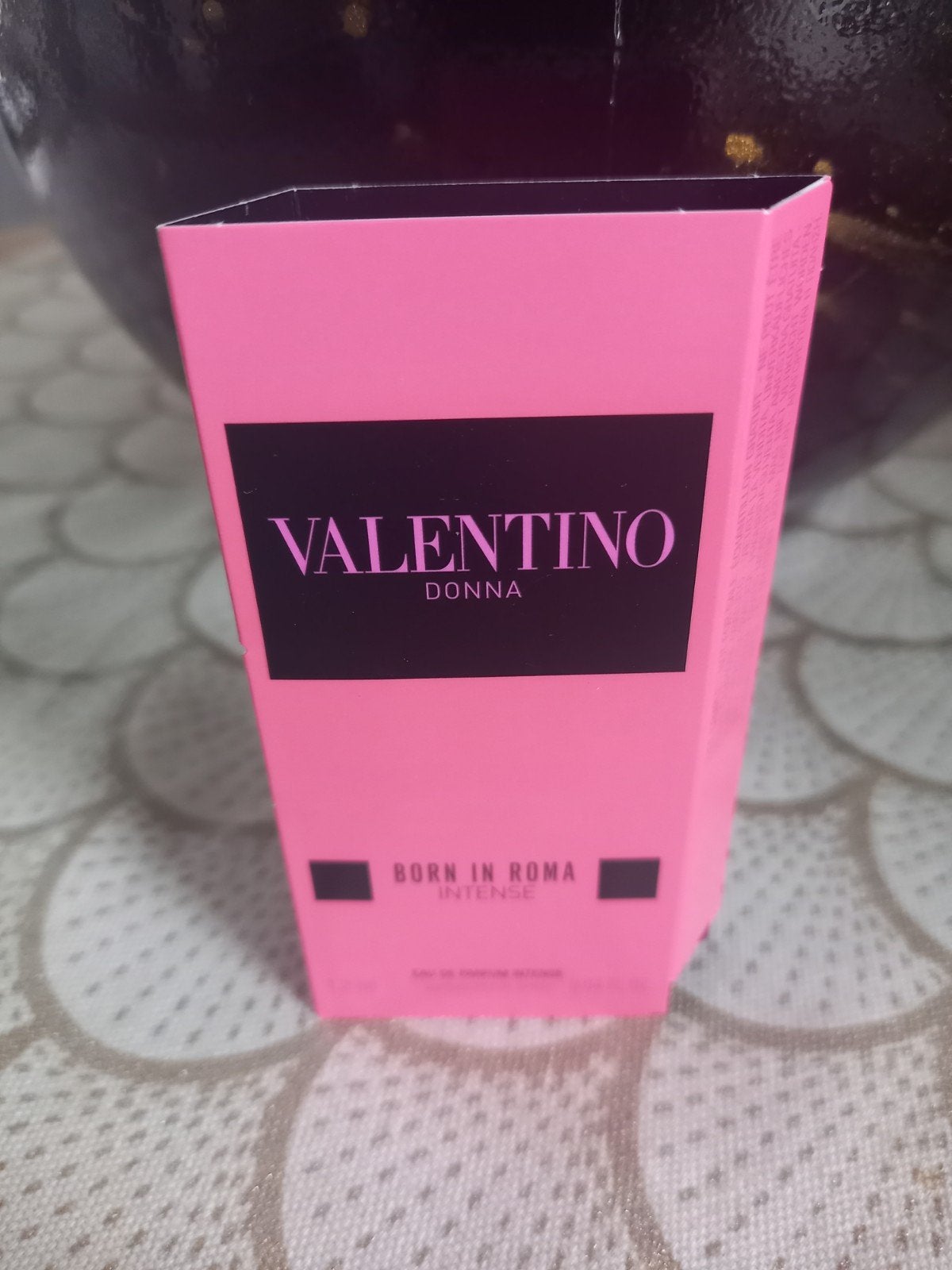 Proefje Valentino Born in Roma Intense, Ophalen of Verzenden, Nieuw