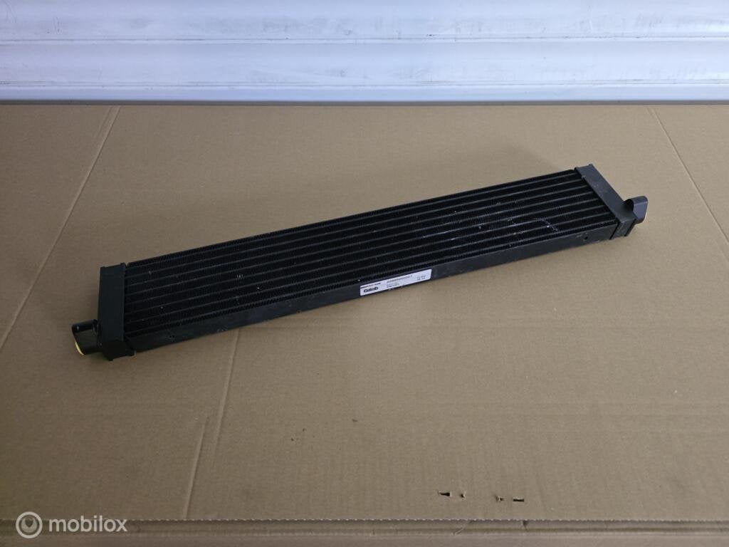 Mercedes C63 amg Oliekoeler W205 a0995000001, Gebruikt, Ophalen of Verzenden