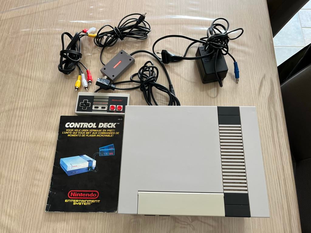 Nintendo NES, Spelcomputers en Games, Spelcomputers | Nintendo NES, Ophalen of Verzenden, Gebruikt, Met 1 controller