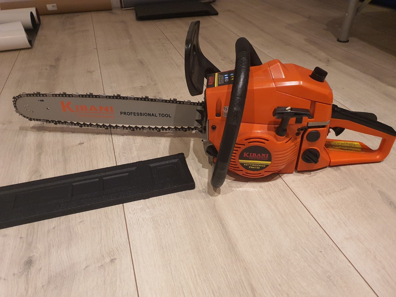 nieuw Kibani Kettingzaag - Krachtige Zaag voor Tuin en Hout, Kettingzaag, Ophalen of Verzenden, Zo goed als nieuw, Kibani