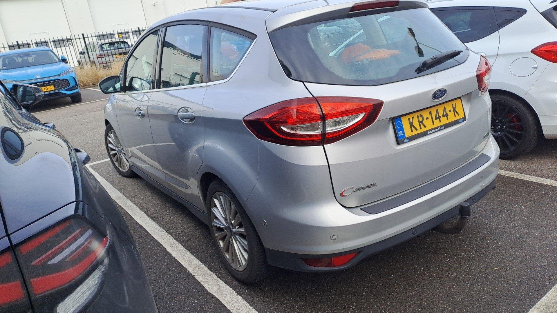 Ford C-Max 1.0 Titanium 125 pk - Trekhaak, Auto's, Voorwielaandrijving, 12 maanden, Gebruikt, Euro 6