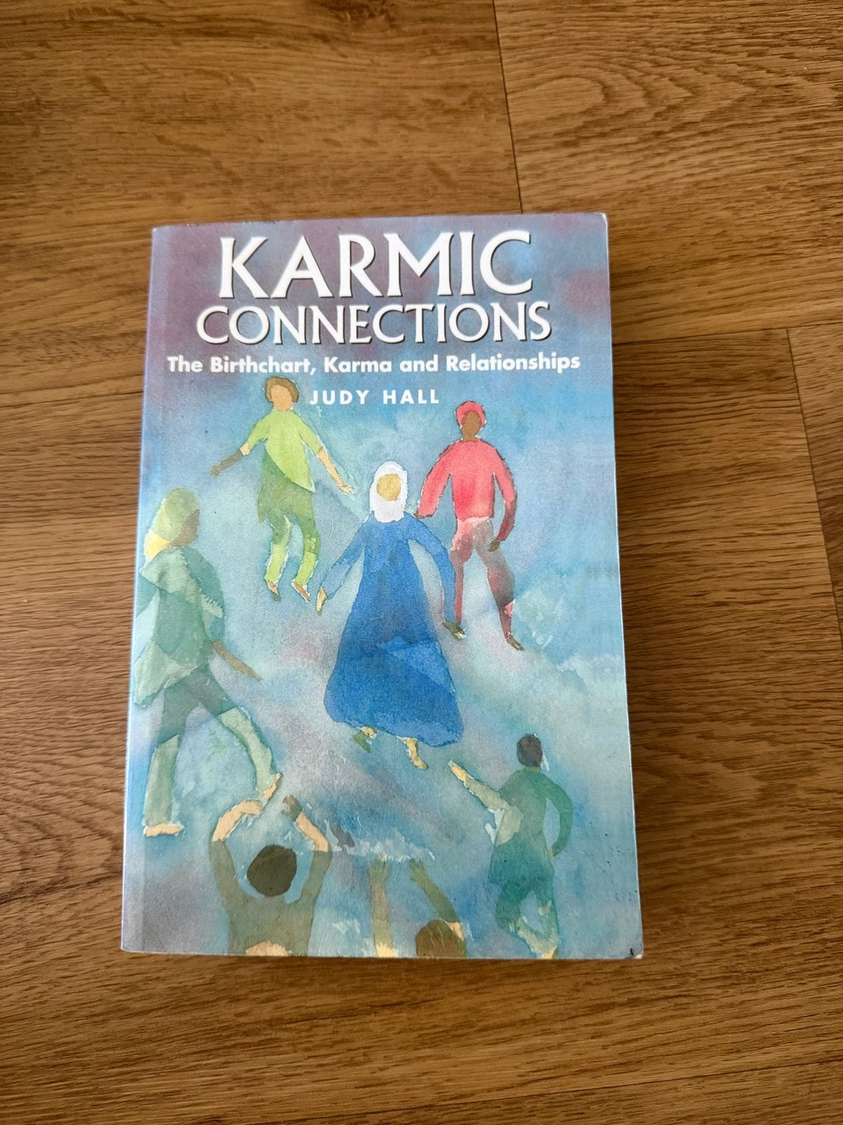 Karmic connections - Judy Hall, Boeken, Ophalen of Verzenden, Zo goed als nieuw, Astrologie, Achtergrond en Informatie
