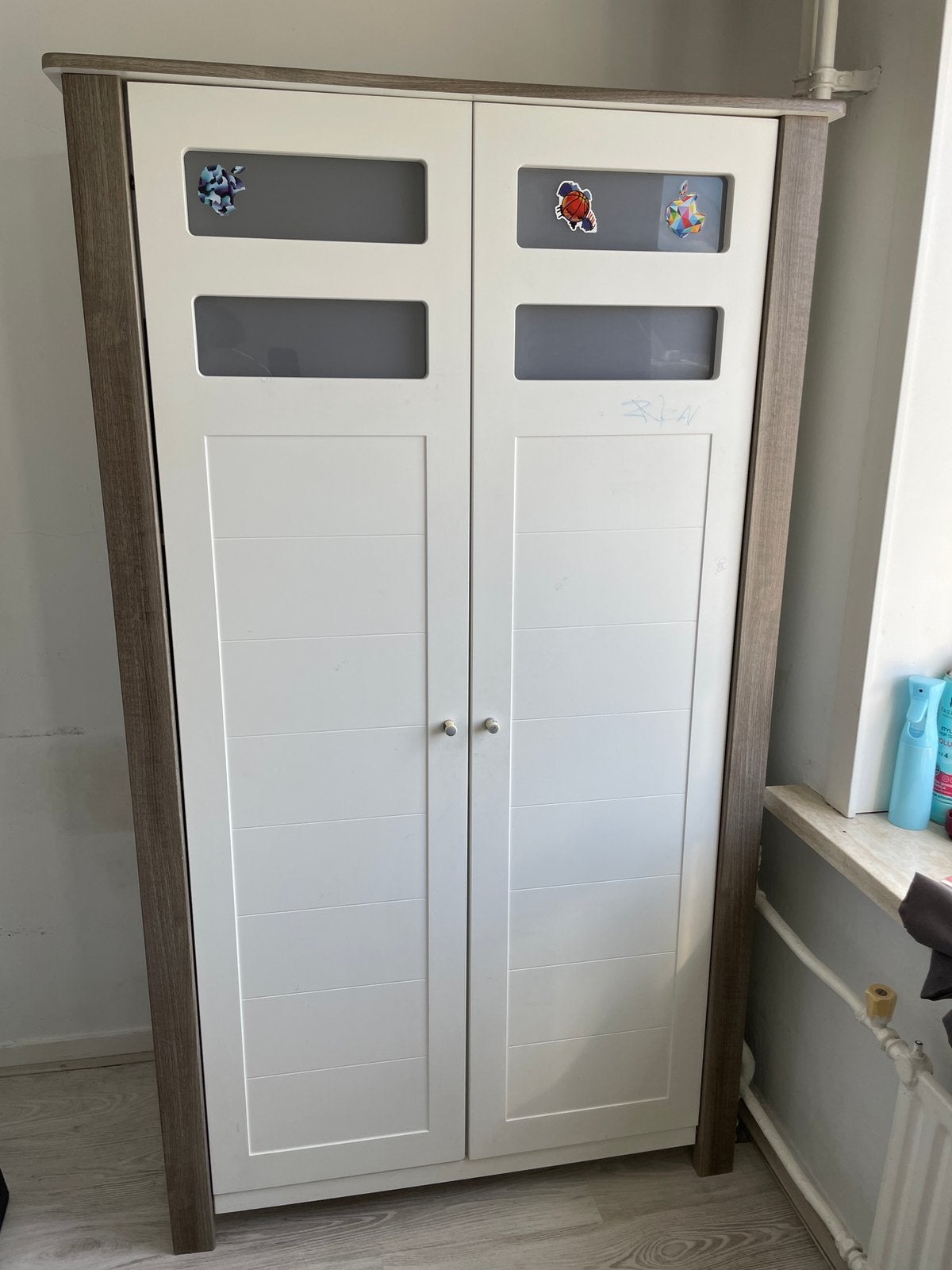Witte kinder kast, Ophalen, Gebruikt, 50 tot 70 cm, 105 cm of meer