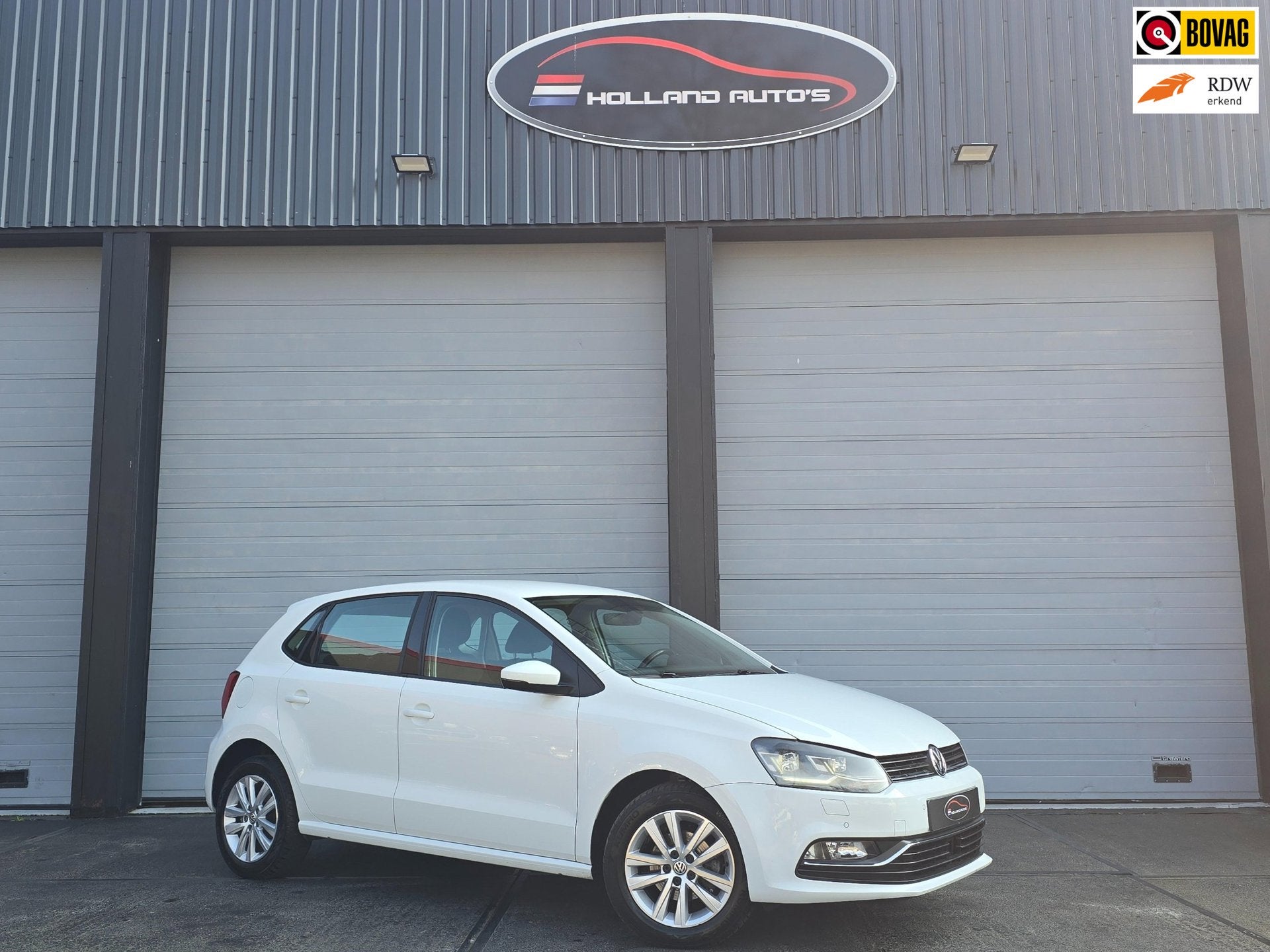Volkswagen Polo 1.2 TSI Highline nette staat, goed rijdend,, Stof, Gebruikt, Zwart, 4 cilinders