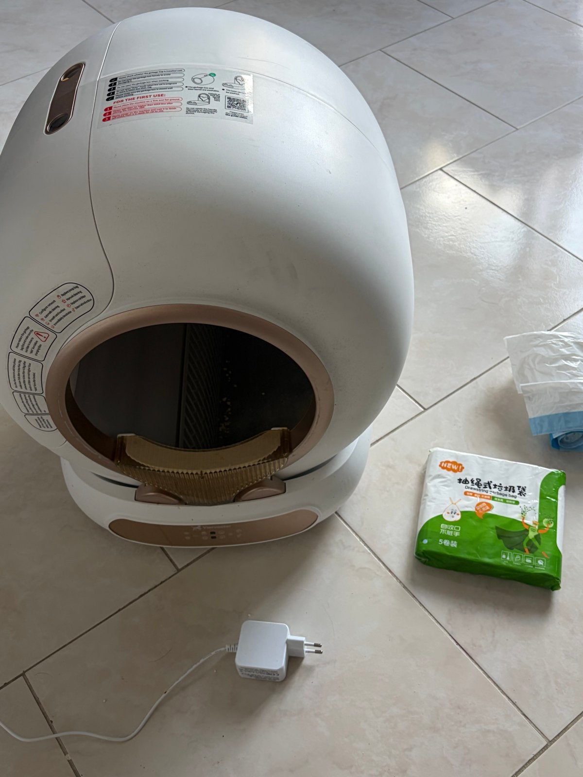 This is a Viervoeter Fresh 3 automatic, self-cleaning Box, Dieren en Toebehoren, Kattenbakken, Ophalen, Zelfreinigend, Zo goed als nieuw