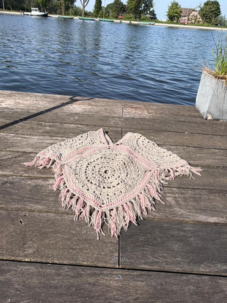 Ibiza style poncho, Ophalen of Verzenden, Zo goed als nieuw