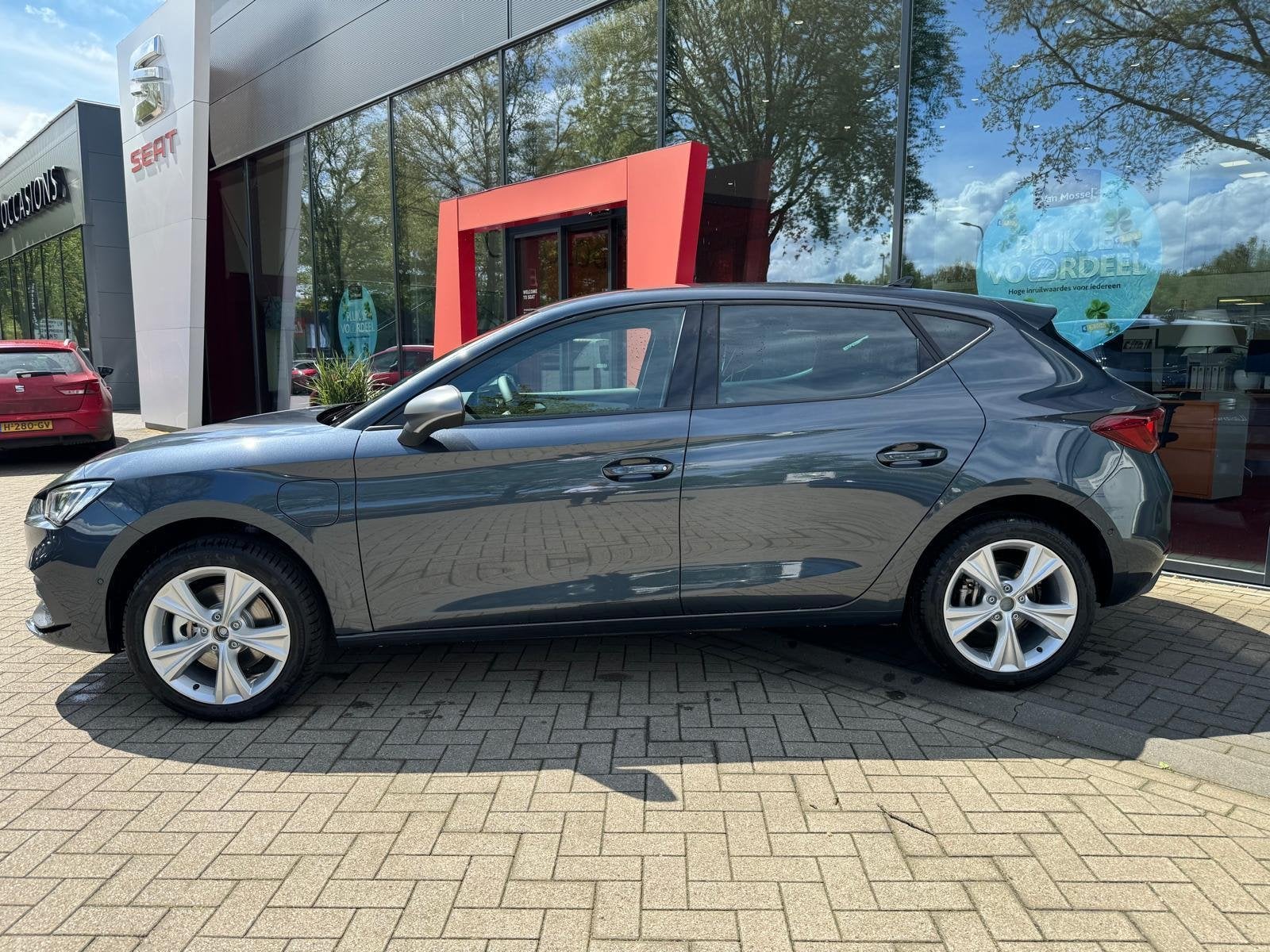 SEAT Leon 1.5 TSI e-Hybrid FR Business Automaat | Matrix LED, Auto's, Seat, 1498 cc, 4 cilinders, 26 kWh, Bedrijf