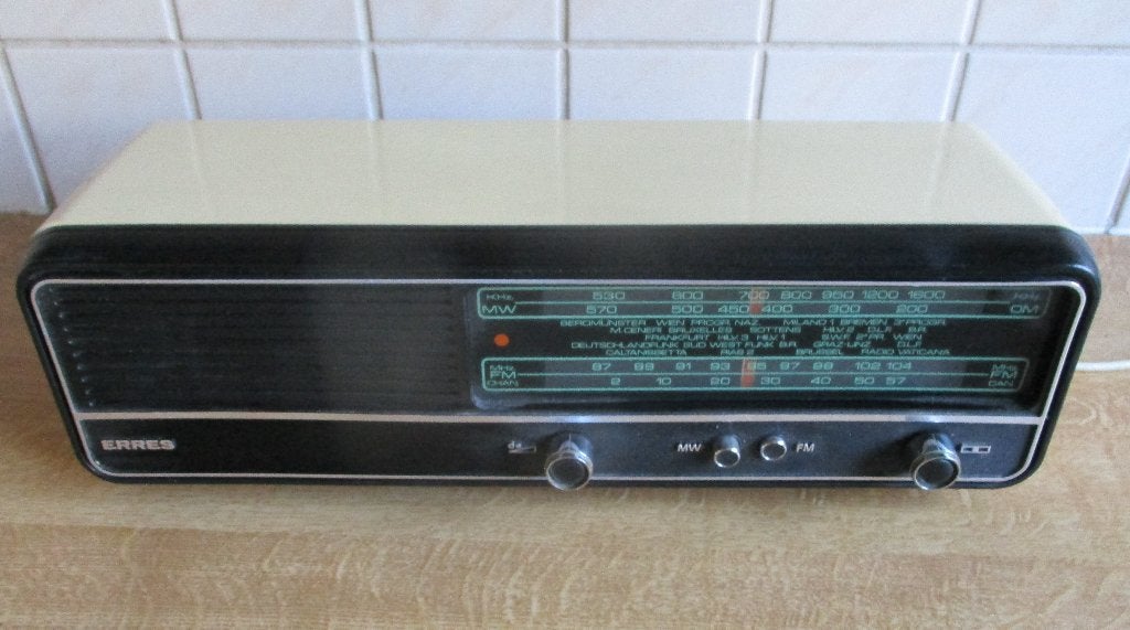 Erres radio TA0244/14 FM AM retro tafel, Ophalen, Huis en Inrichting