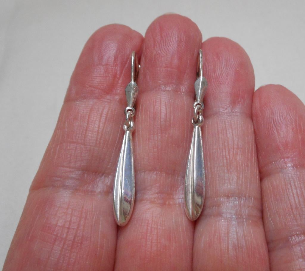 Zilveren vintage oorbellen met pegels nr.752