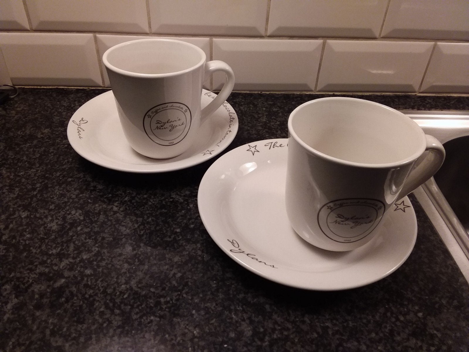 Riviera Maison. Chocolade/koffie kop en schotel., Ophalen of Verzenden, Nieuw, Overige stijlen, Kop(pen) en/of Schotel(s)
