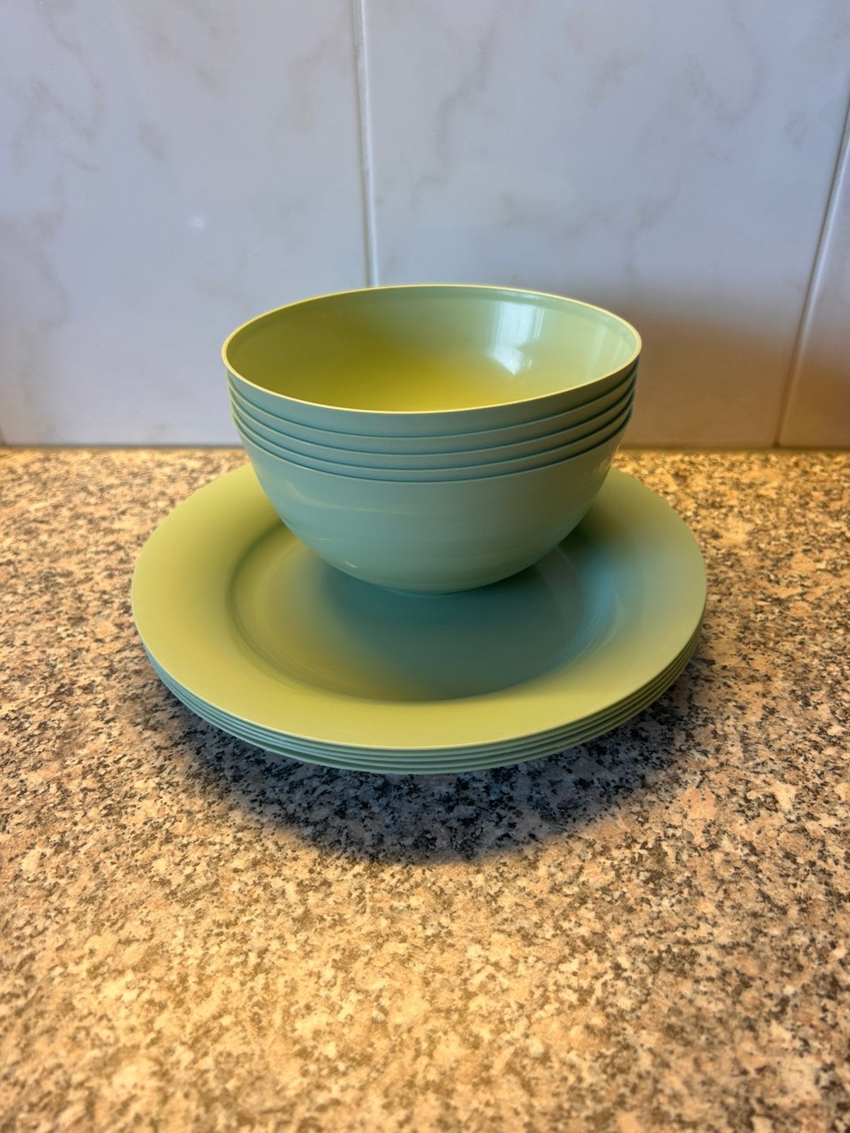 Groene plastic bordjes en kommetjes set van 5, Ophalen