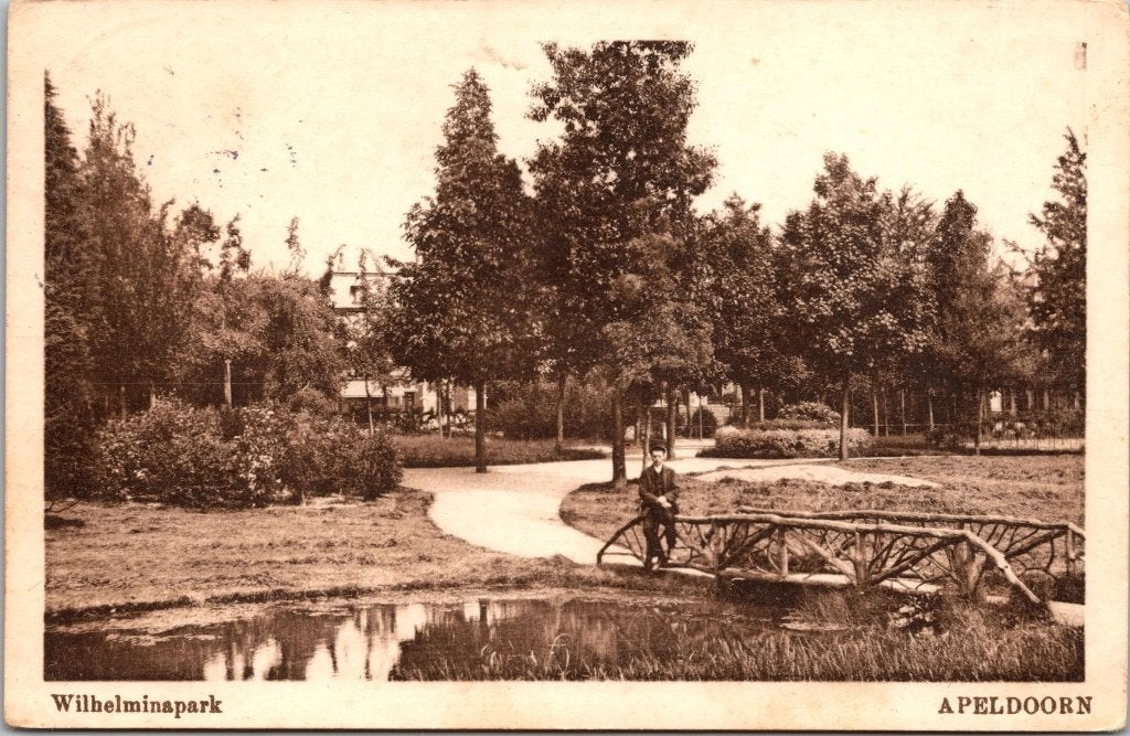 Apeldoorn Wilhelminapark - 9 oude ansichtkaarten, Ophalen of Verzenden, Voor 1920, Gelopen, Gelderland