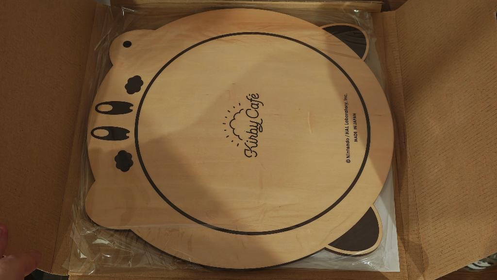 RARE Kirby Cafe Japan Souvenir WOODEN Pizza Plate  *NEW*, Overige materialen, Overige typen, Nieuw, Ophalen of Verzenden