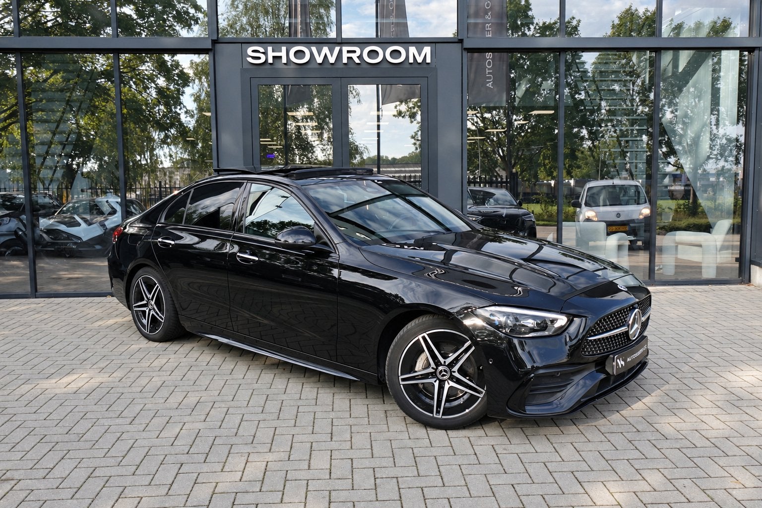 Mercedes-Benz C-klasse 200 AMG Line PANO KEYLESS CAM, Auto's, Automaat, Dealer onderhouden, Achterwielaandrijving, Gebruikt