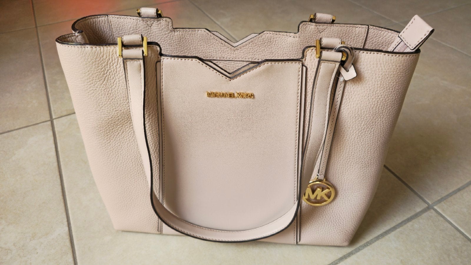 Prachtige Michael Kors 'Hope' schoudertas z.g.a.n., Ophalen, Zo goed als nieuw, Beige, Handtas