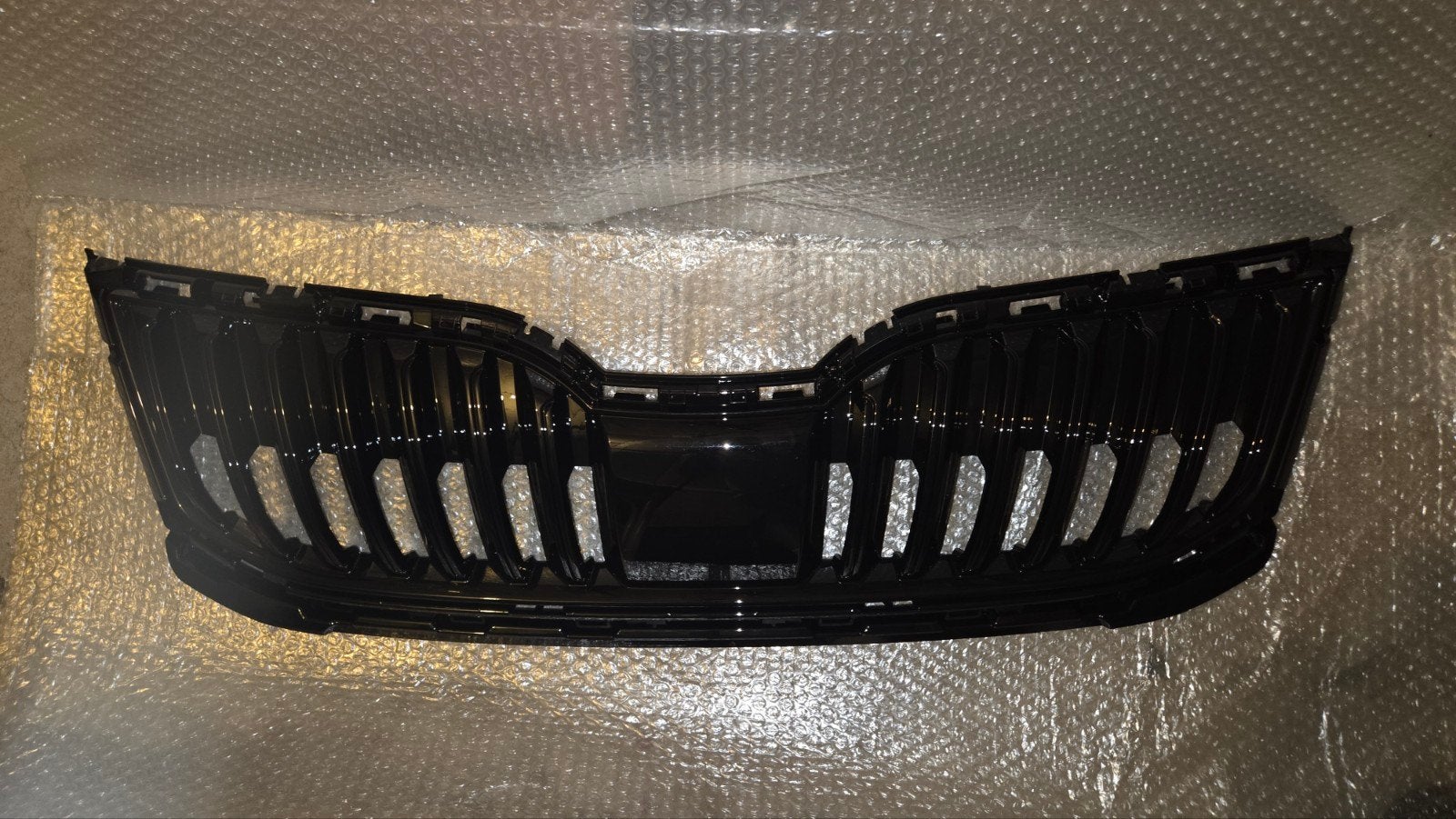 Škoda Octavia 3 facelift RS 245 grille, Auto-onderdelen, Ophalen of Verzenden, Nieuw, Voor, Bumper