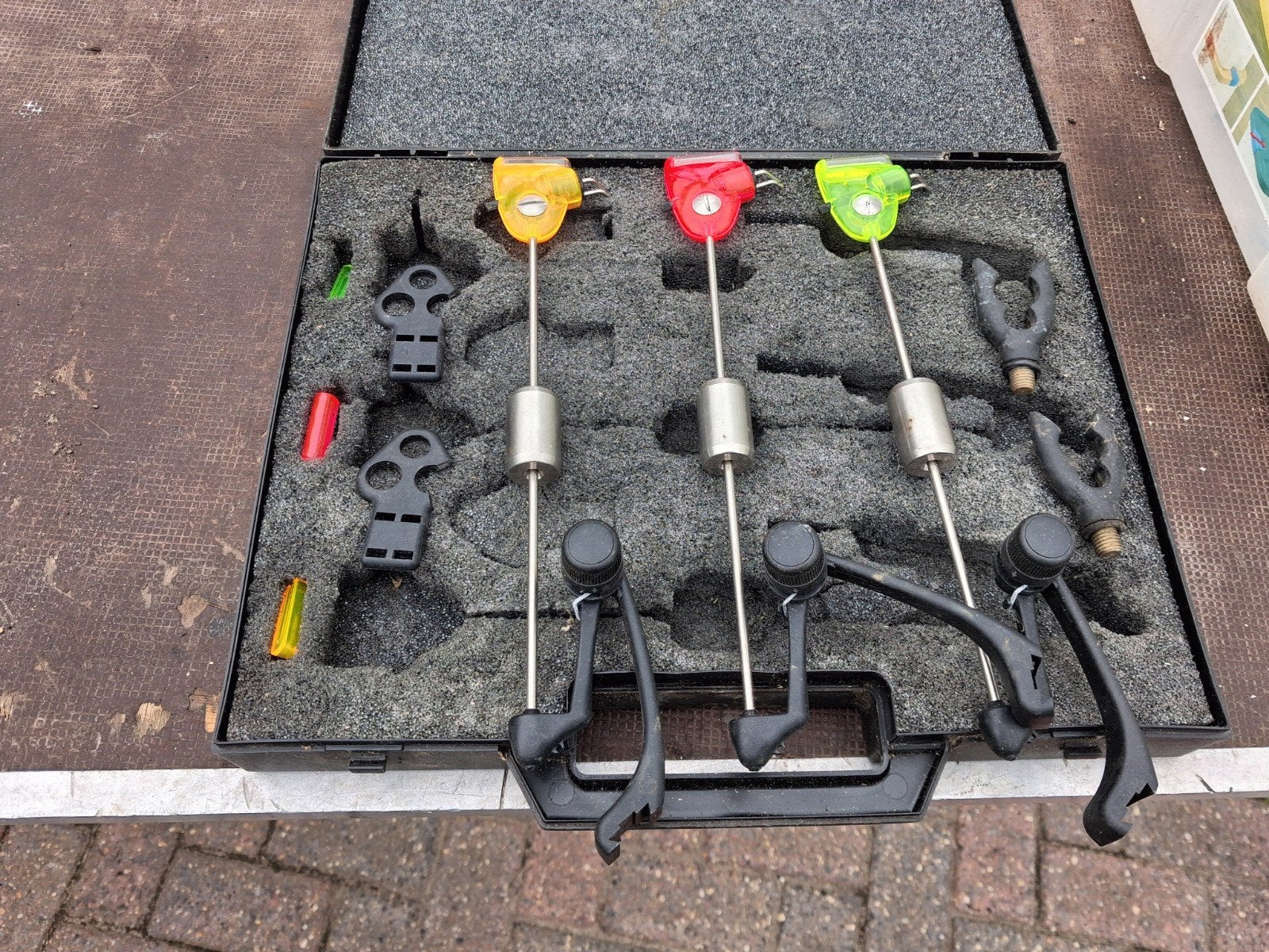 Complete set visbeetmelders in koffer, Watersport en Boten, Ophalen