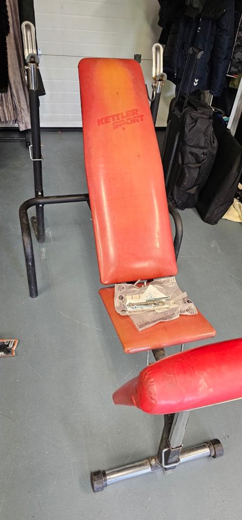 Kettler Sport Fitnessbankje en sit-up bankje 1 prijs, Ophalen of Verzenden, Gebruikt, Benen, Fitnessbank
