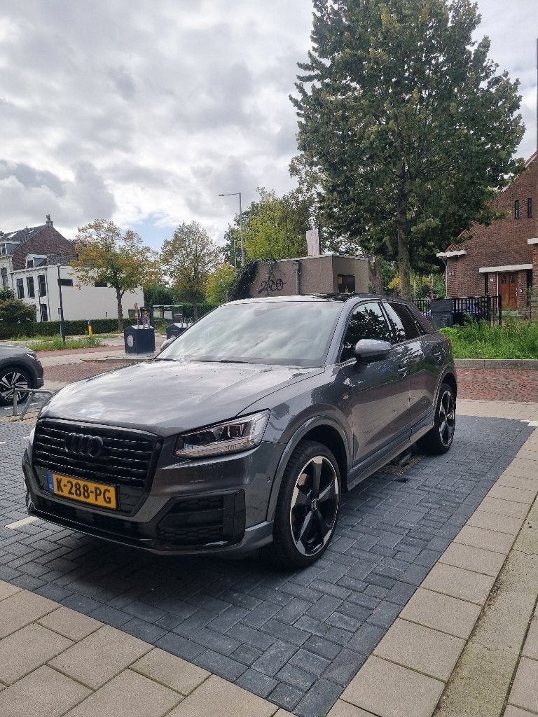 Audi Q2 1.4 Tfsi CoD 150pk S Tronic 2017 Grijs, Auto's, 4 cilinders, Leder, 1395 cc, Particulier