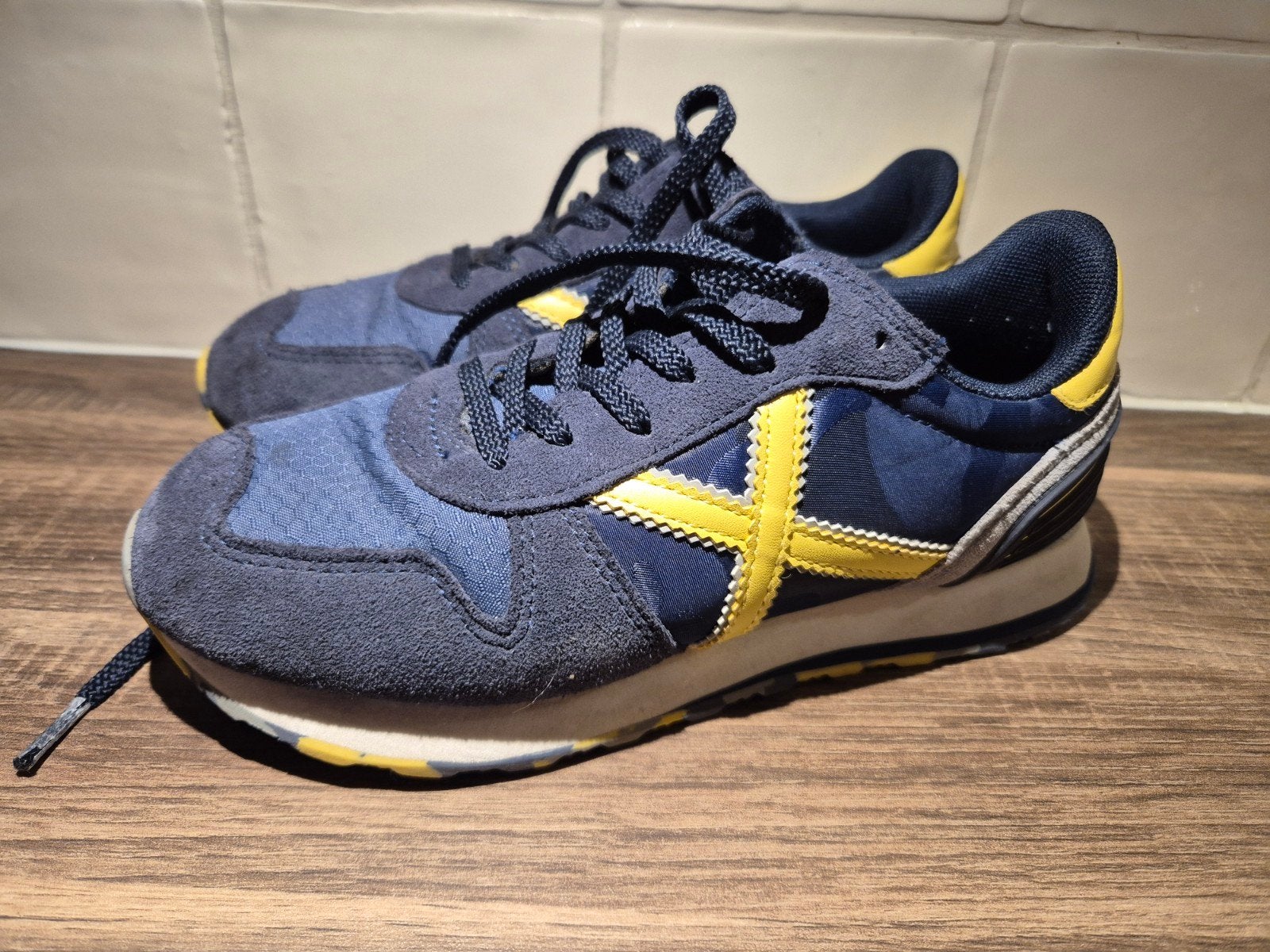 Munich Sneakers Maat 36, Munich, Schoenen, Ophalen of Verzenden, Zo goed als nieuw