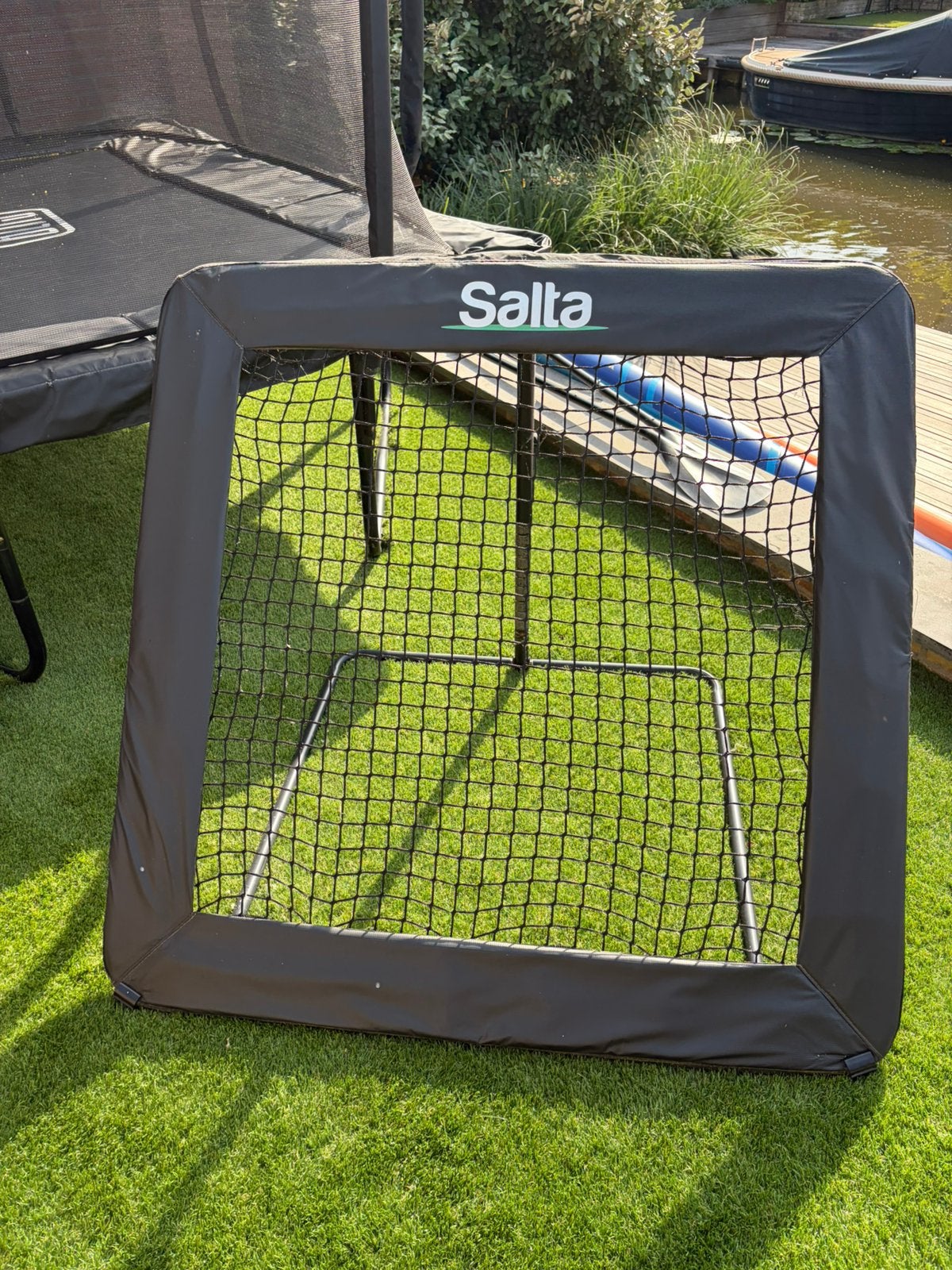 Salta soccer rebounder 124x124 cm, Ophalen, Gebruikt