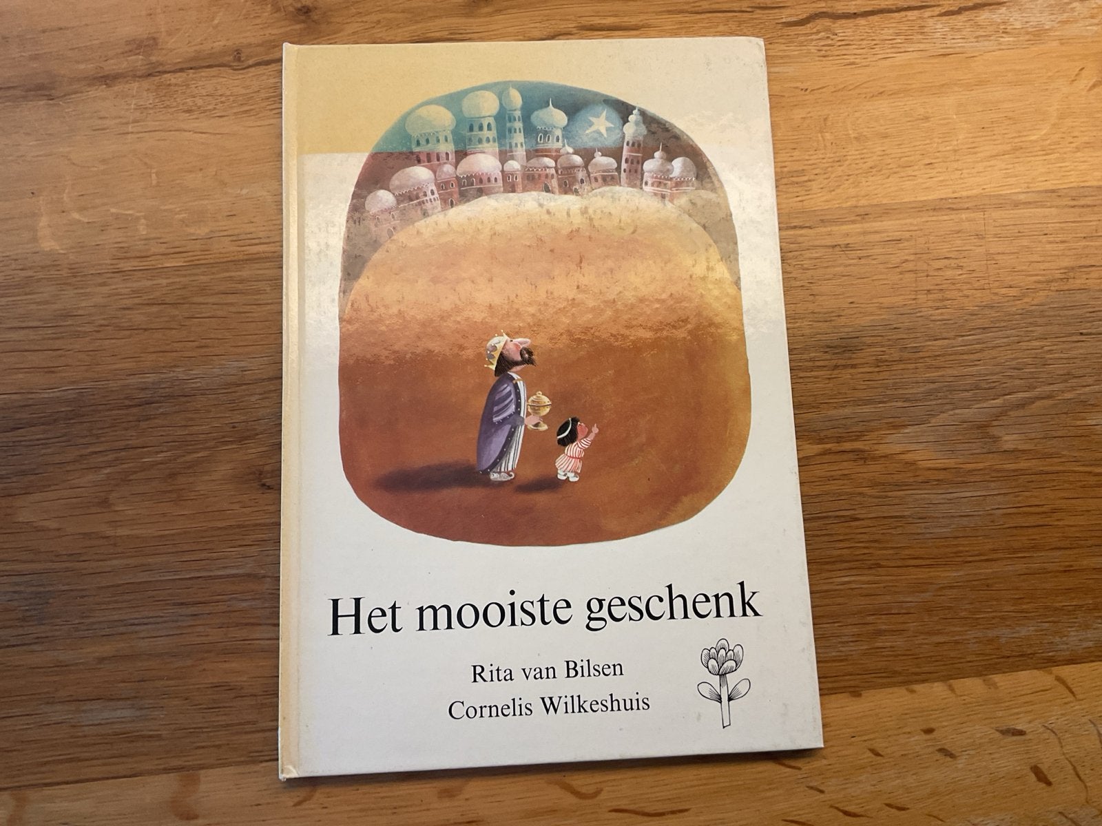 Het mooiste geschenk - Rita van Bilsen & Cornelis Wilkeshuis, Ophalen of Verzenden, Gelezen, Sprookjes