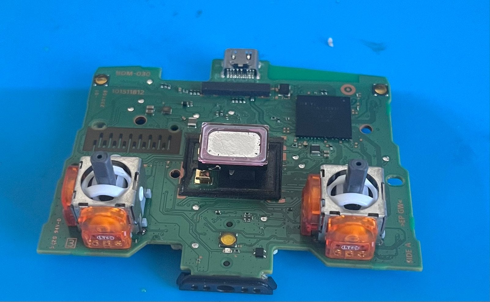 PS5 CONTROLLERS MET STICK DRIFT GEZOCHT REGIO TILBURG/BREDA, Ophalen, Zo goed als nieuw