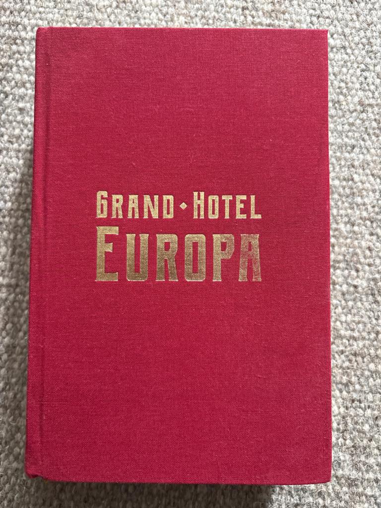 Grand Hotel Europa - Ilja Leonard Pfeijffer, Boeken, Ophalen of Verzenden, Zo goed als nieuw, Nederland