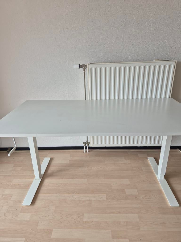 Wit Zit-sta Bureau - Ergonomisch en Modern, Ophalen, Zit-sta bureau, Spaanplaat of MDF, In hoogte verstelbaar