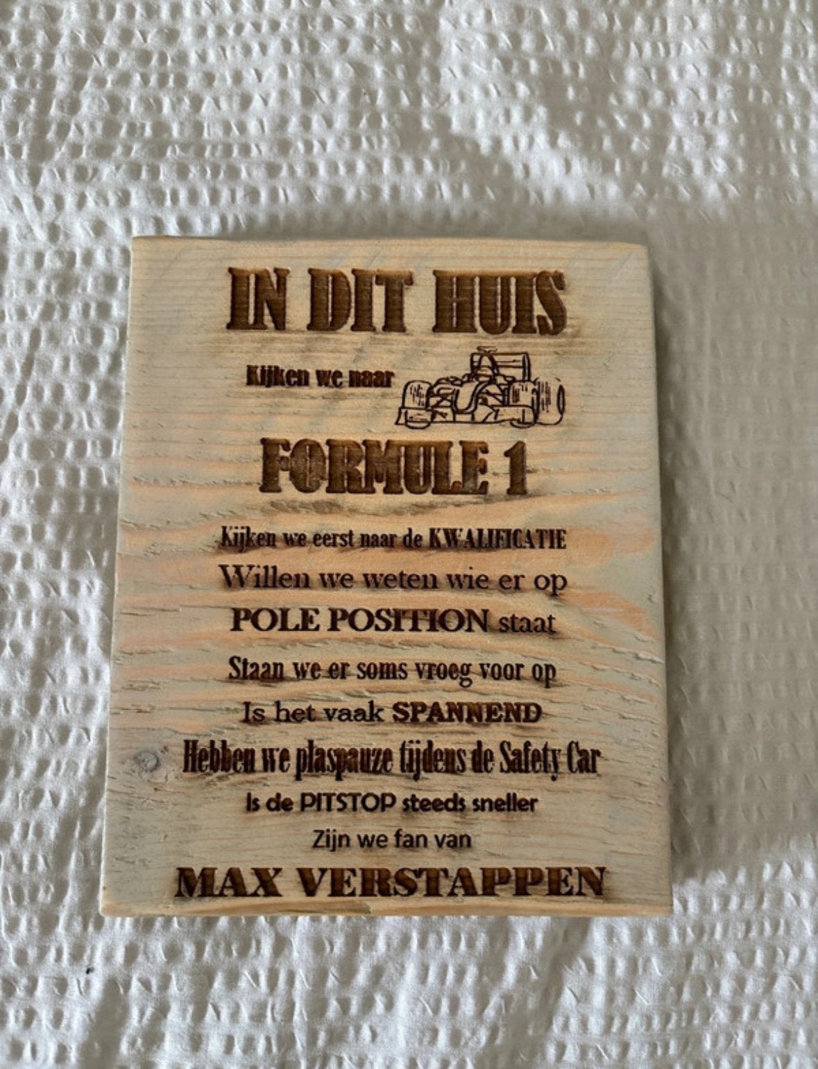 Houten bordje Formule 1 Max Verstappen - 19x15 cm, Hout, Beige, Overige stijlen, Nieuw
