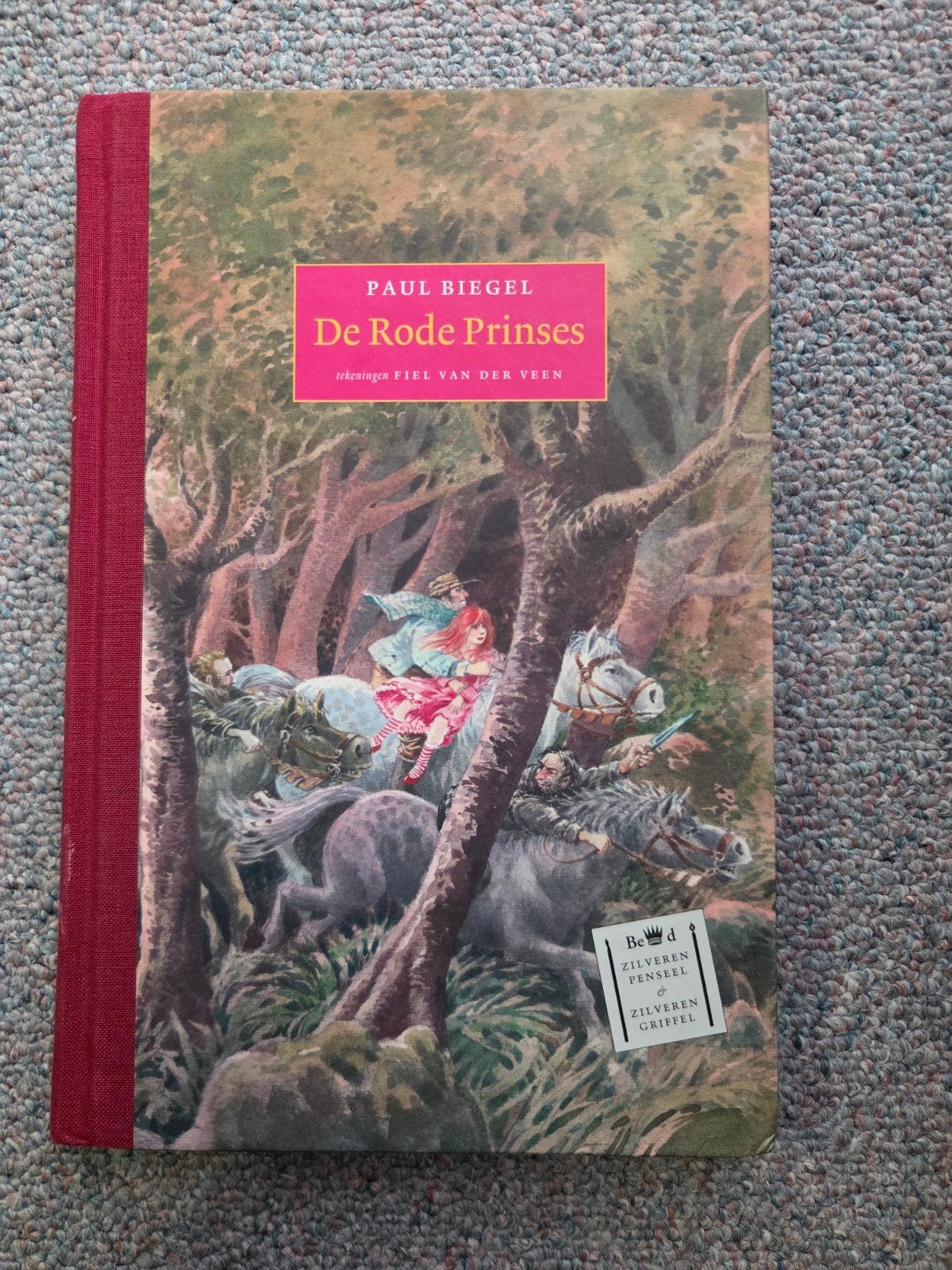 Paul Biegel - De Rode Prinses, Ophalen of Verzenden, Zo goed als nieuw, Paul Biegel