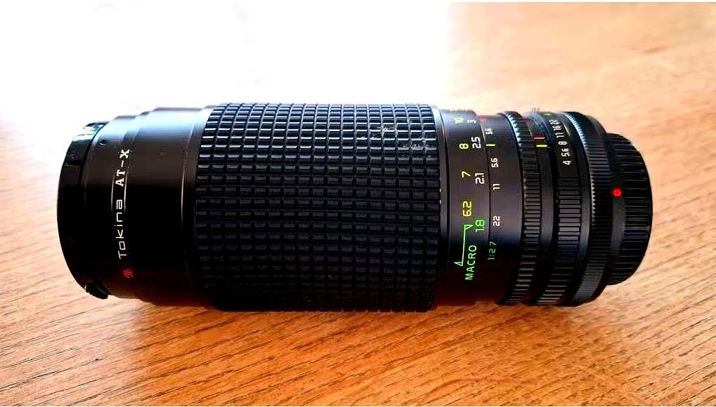 Tokina AT-X 50-250mm f/4-5.6 — Canon FD mount, Ophalen of Verzenden, Zo goed als nieuw, Telelens, Zoom